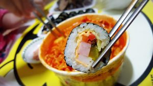 5 Alasan Usaha Makanan Korea Laris Manis di Indonesia